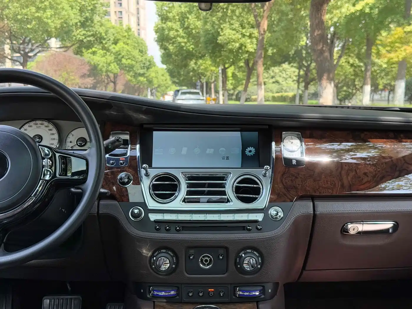 Rolls-Royce Ghost 2015 2014 6.6T Extended Edition