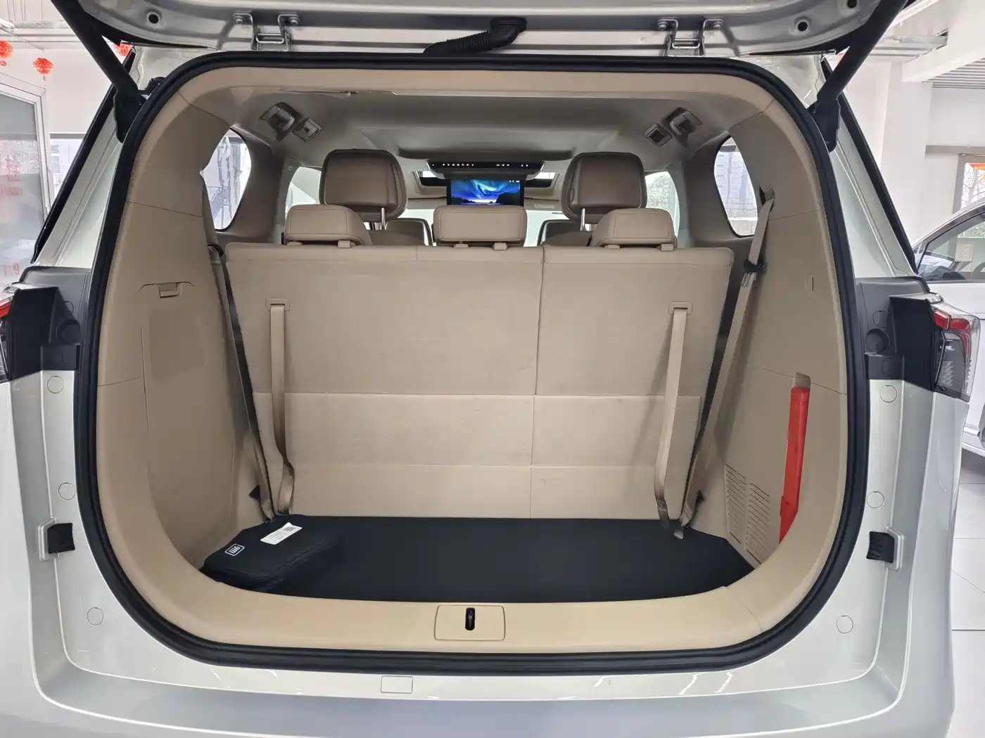 BUICK GL8 NEW ENERGY