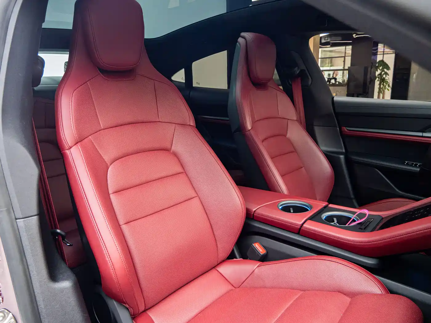 Porsche Taycan 2020 Taycan фото 18