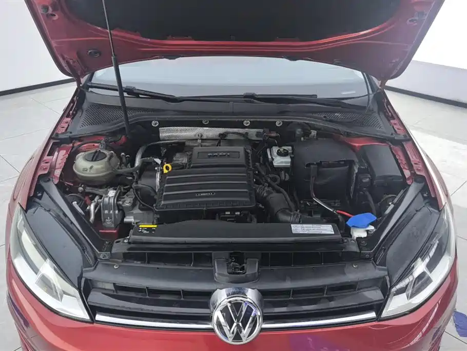 Volkswagen Golf 2015 1.6L Automatic Fashion фото 10