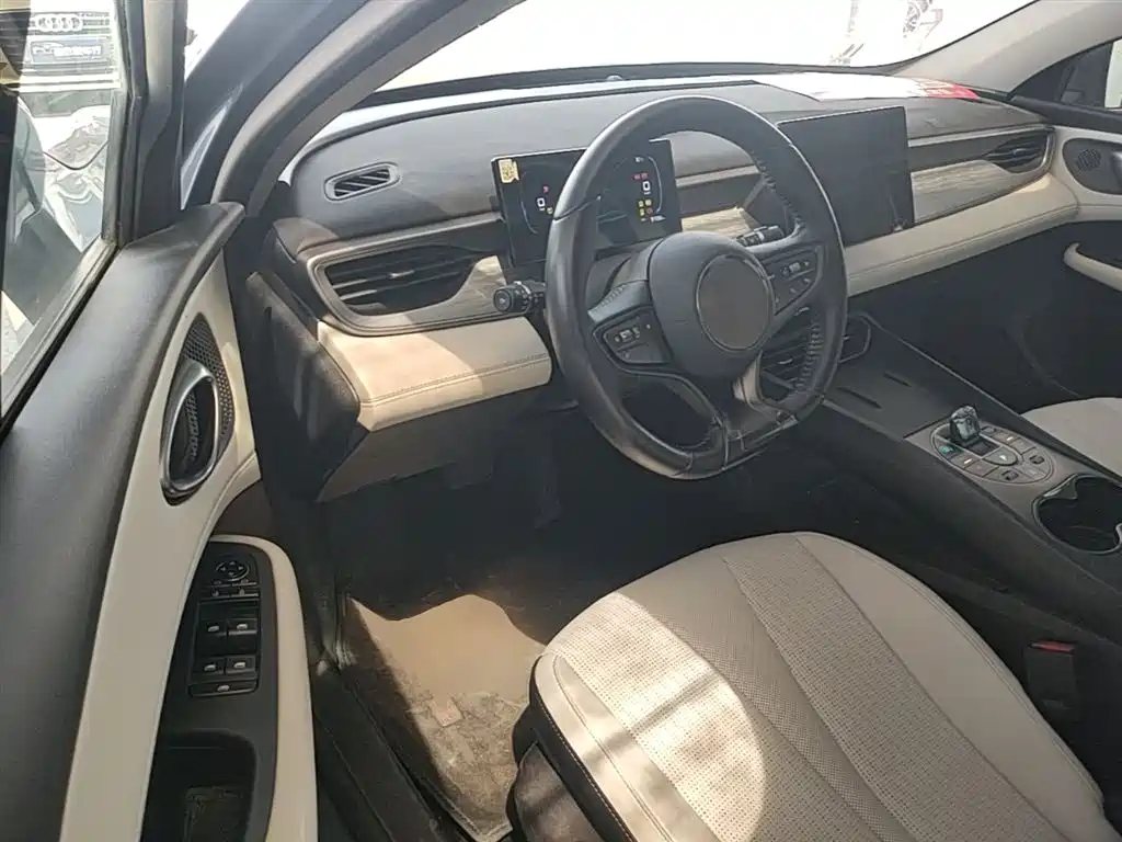 BYD Hai Bao 05 DM-i 2025 DM-i Smart Drive Edition 55KM Luxury фото 16