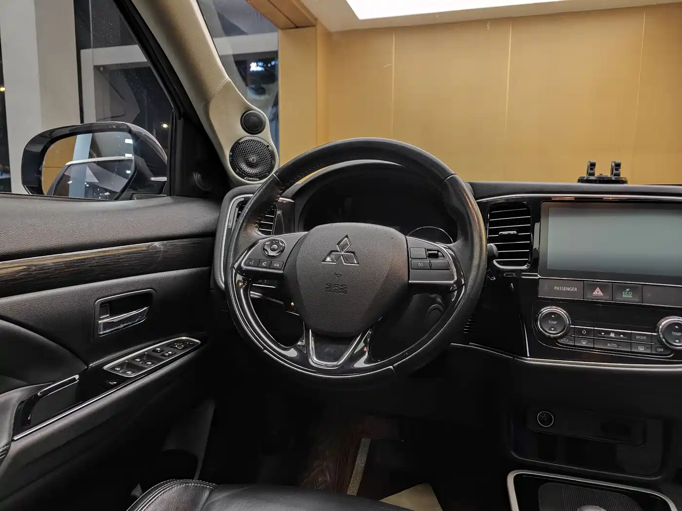 Mitsubishi Outlander 2019 2.0L 2WD Enjoy 5-Seater China VI фото 15