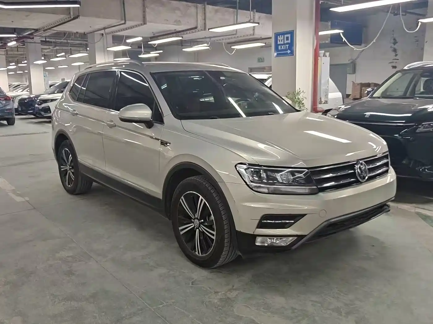 Volkswagen Tiguan L 2020 330TSI Auto 2WD Panorama Comfort China VI фото 3