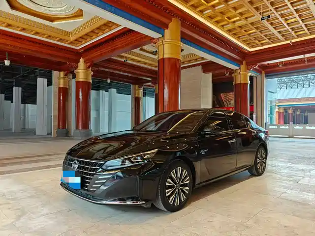 NISSAN TEANA