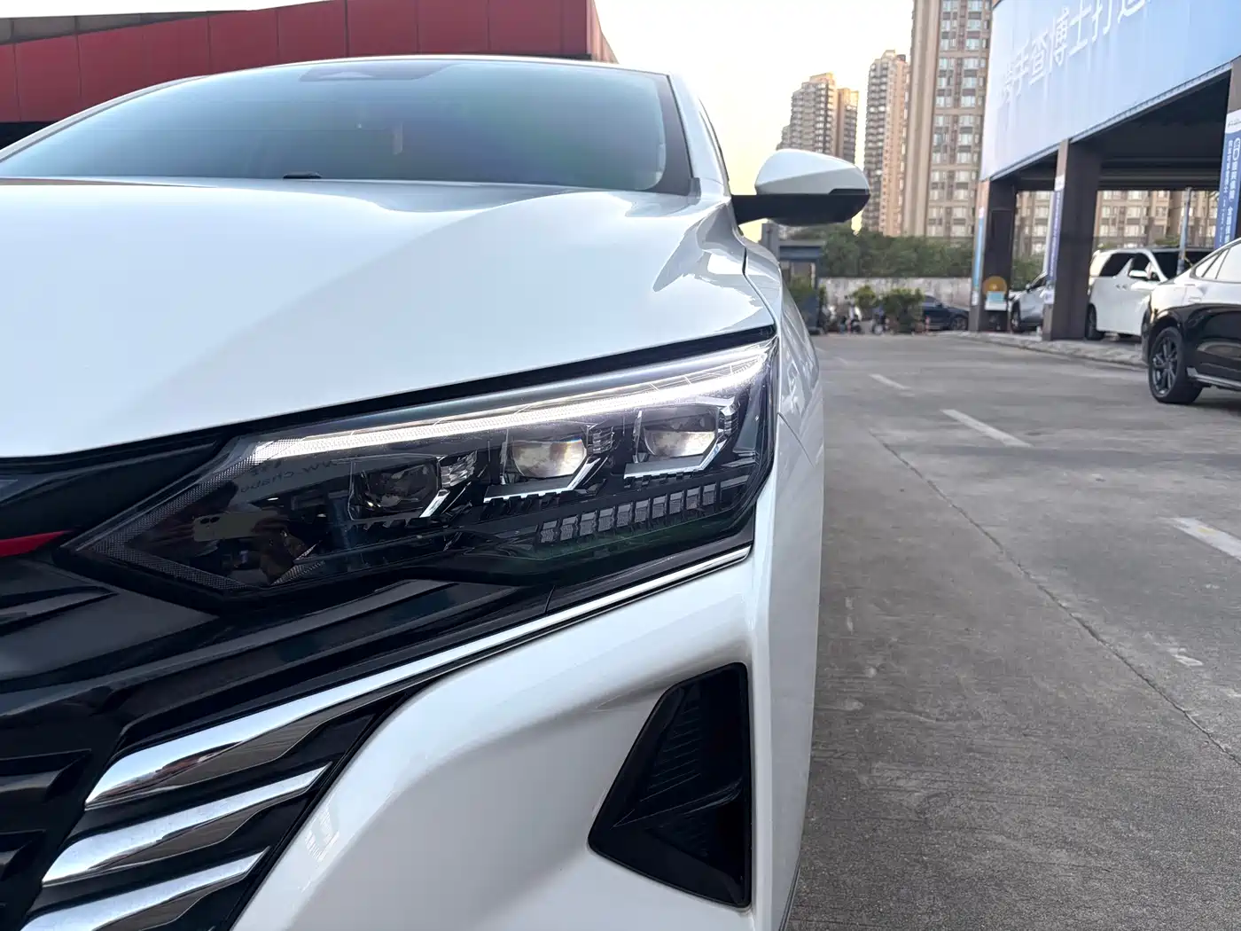 Dongfeng Aeolus Yixuan MAX 2022 2021 1.5T Super Cool Dad Edition