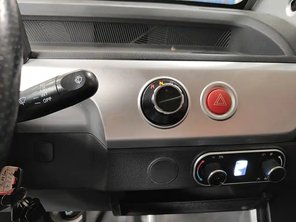 Dali Niumowang Dali Bull King D02 2026 2023 120km Flatbed Comfort