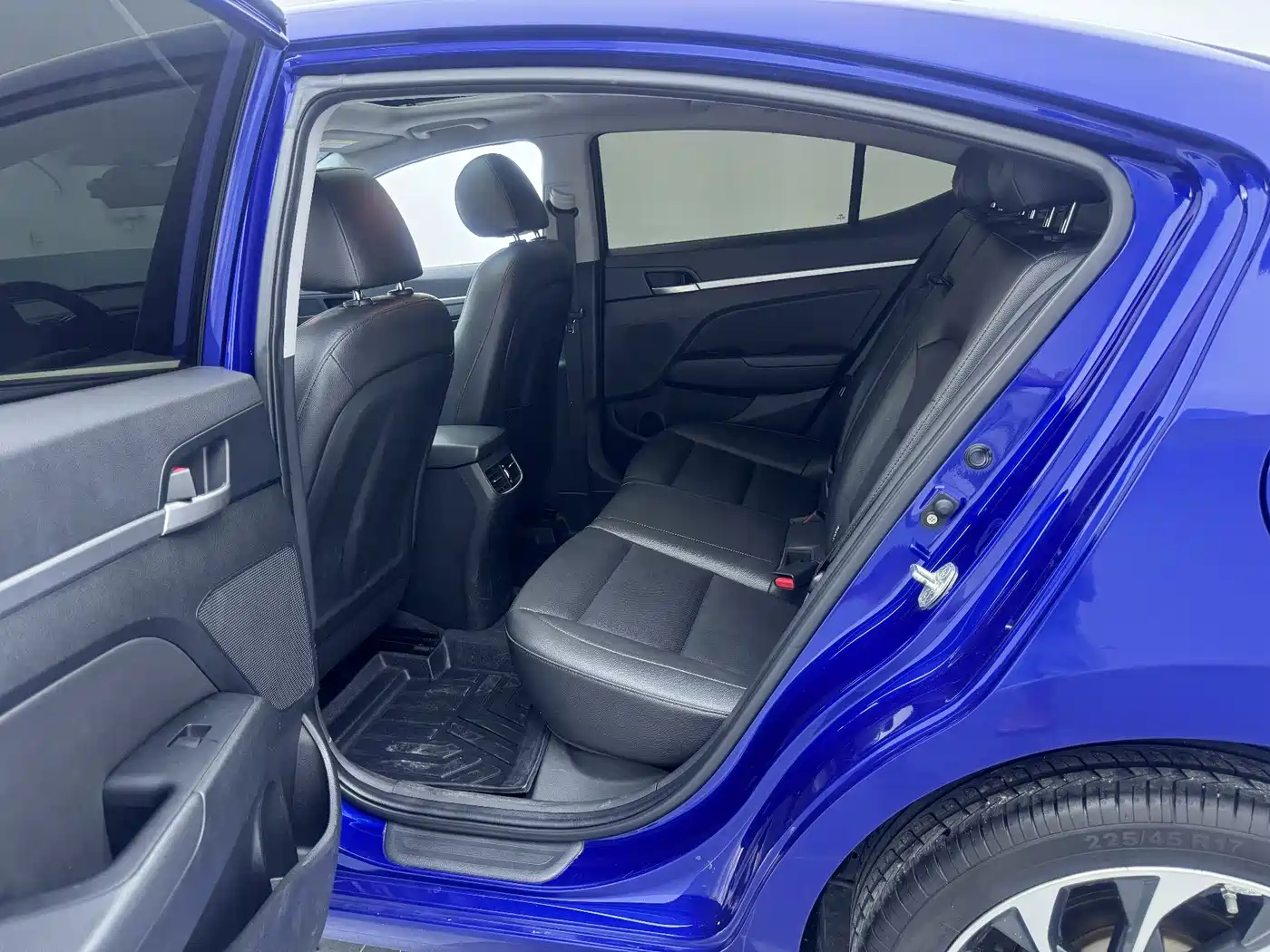 Hyundai Elantra 2019 1.5L CVT Smart Elite фото 6