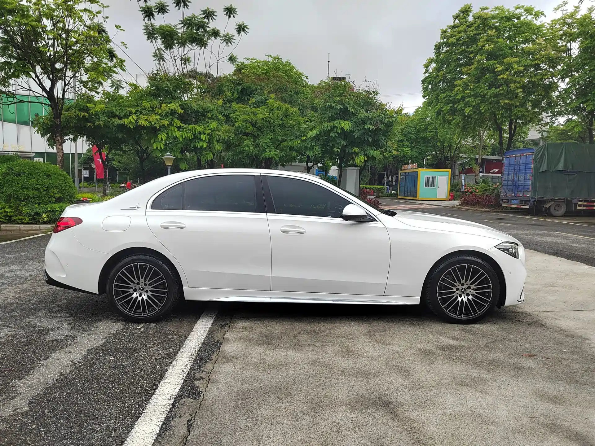 Фото 4 - Mercedes-Benz C-Class