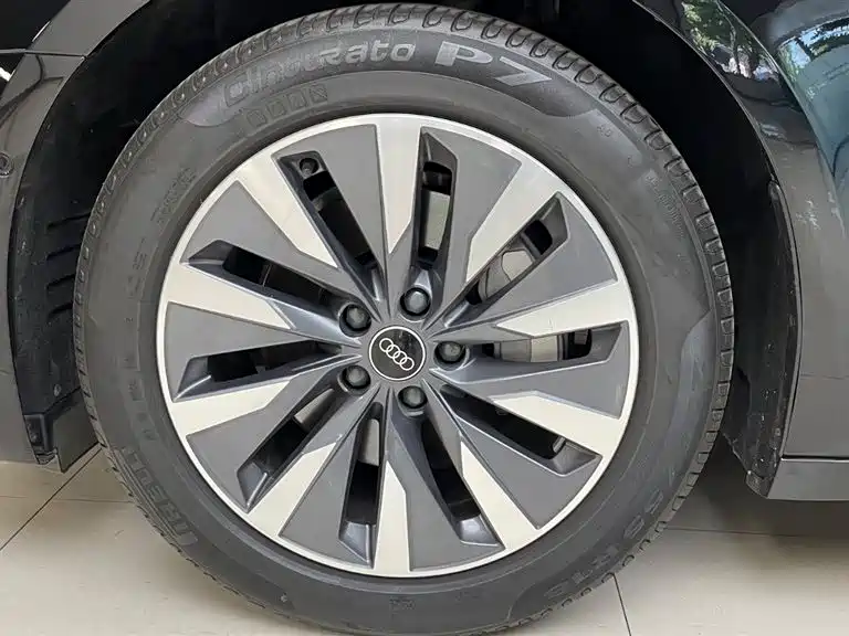 Audi A6L 2024 45 TFSI Premium Elegance фото 27