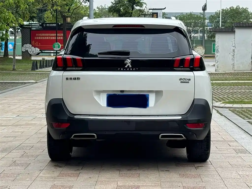 Peugeot 5008 2017 350THP 7-seat Elite Edition фото 9