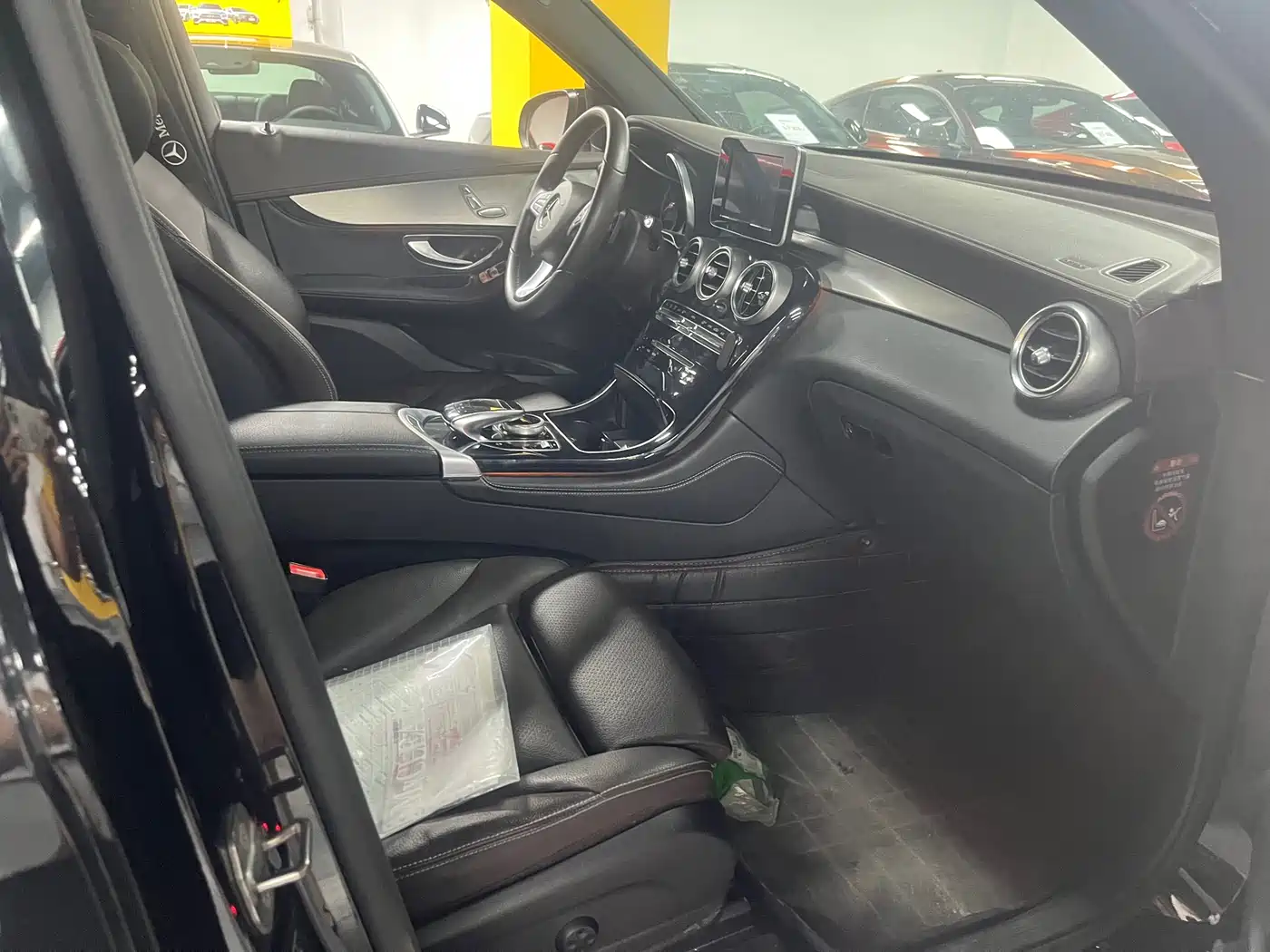 Mercedes-Benz GLC 2017 GLC 200 4MATIC фото 4