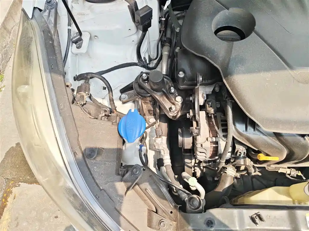 Hyundai Langdong 2016 1.6L Automatic Smart Edition фото 21