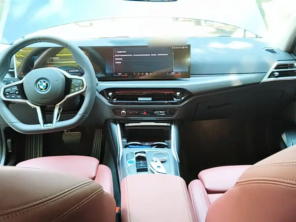 BMW i3 2025 eDrive 35 L фото 10