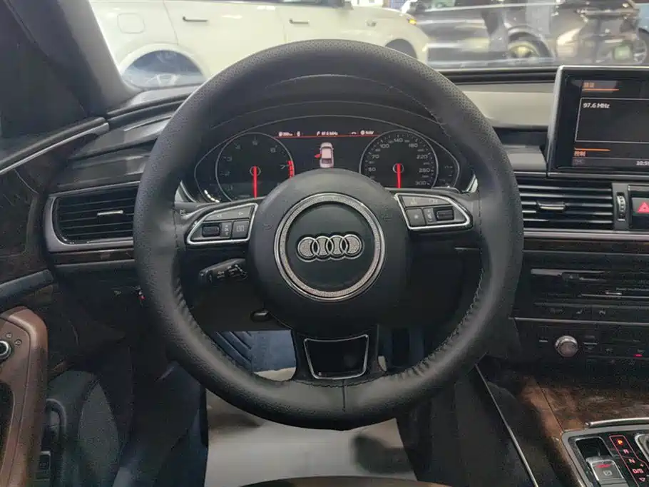 Audi A6L 2018 Model 35 TFSI Collector's Edition фото 15