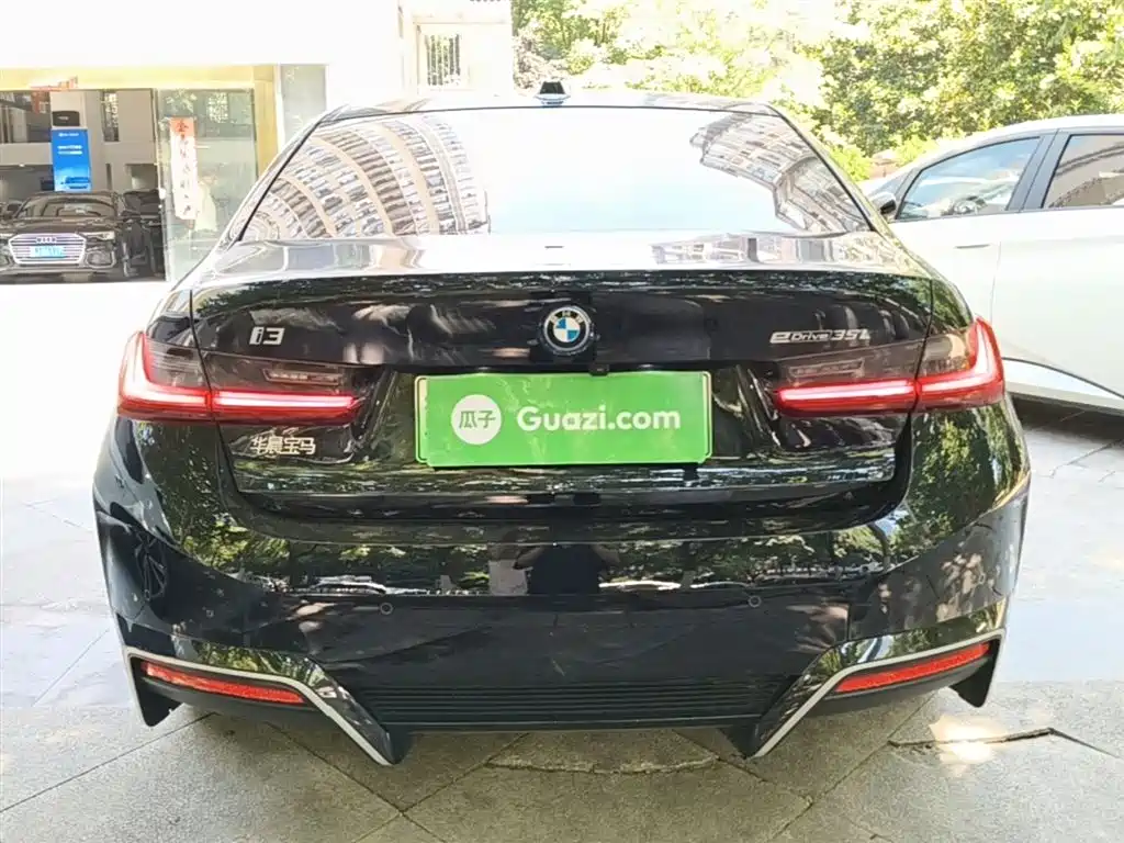 BMW i3 2025 eDrive 35 L фото 6
