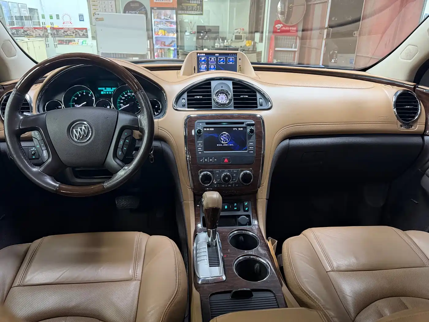 Buick Enclave 2014 3.6L 2WD Elite Comfort фото 7