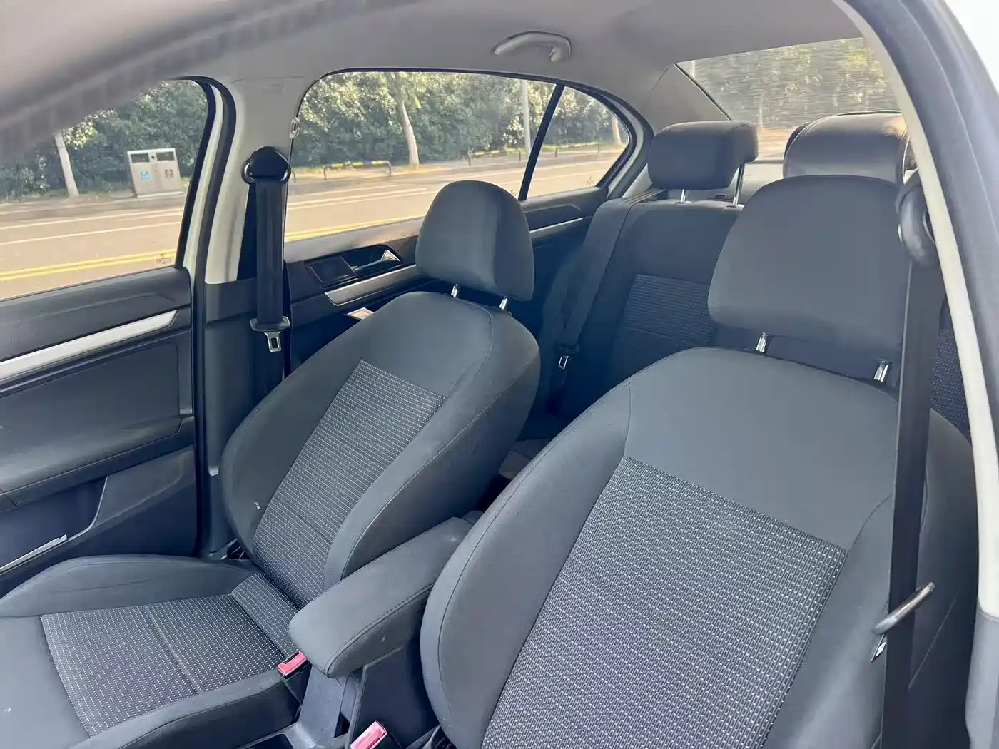 Volkswagen Lavida 2017 1.6L Automatic Trend Edition фото 17