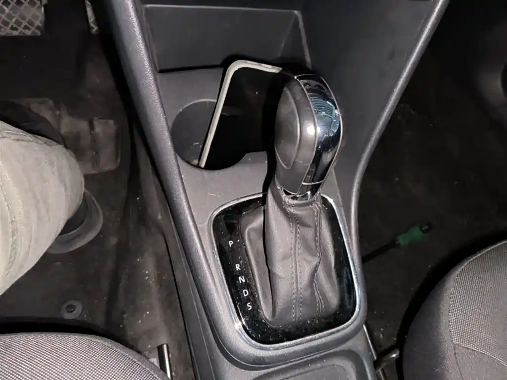 Volkswagen Polo 2016 1.6L Automatic Comfort фото 21