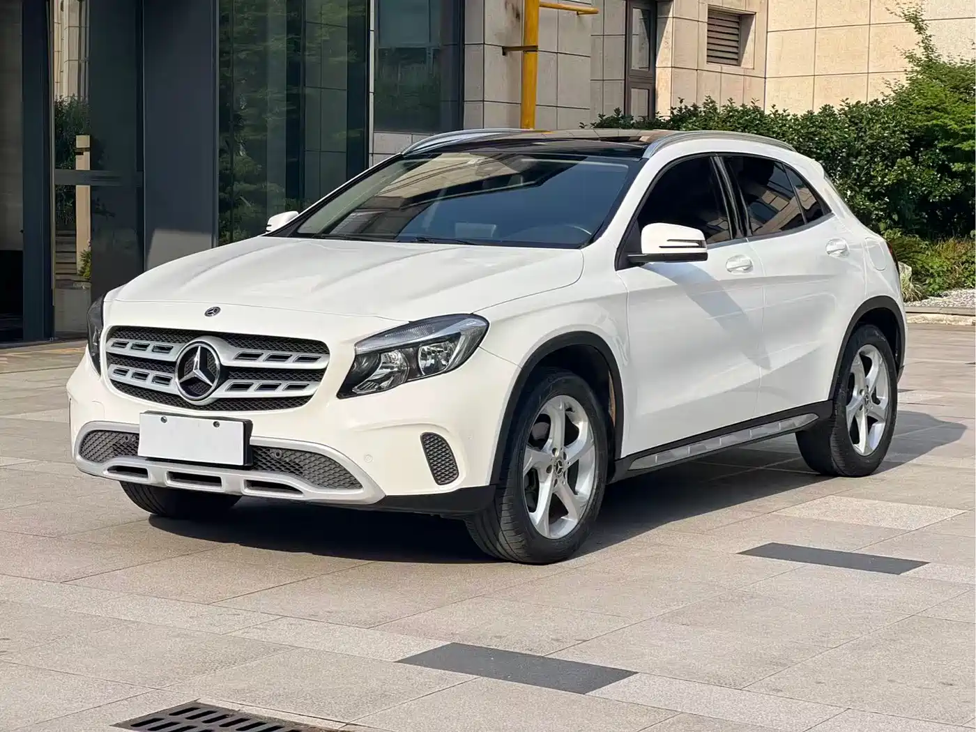 Mercedes-Benz GLA 2017 GLA 200 Fashion