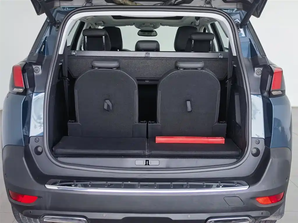 Peugeot 5008 2017 380THP 7-seat Luxury Edition фото 16