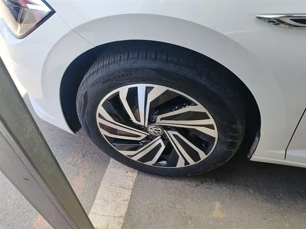 Volkswagen Sagitar 2021 280TSI DSG Surpassing Edition фото 23