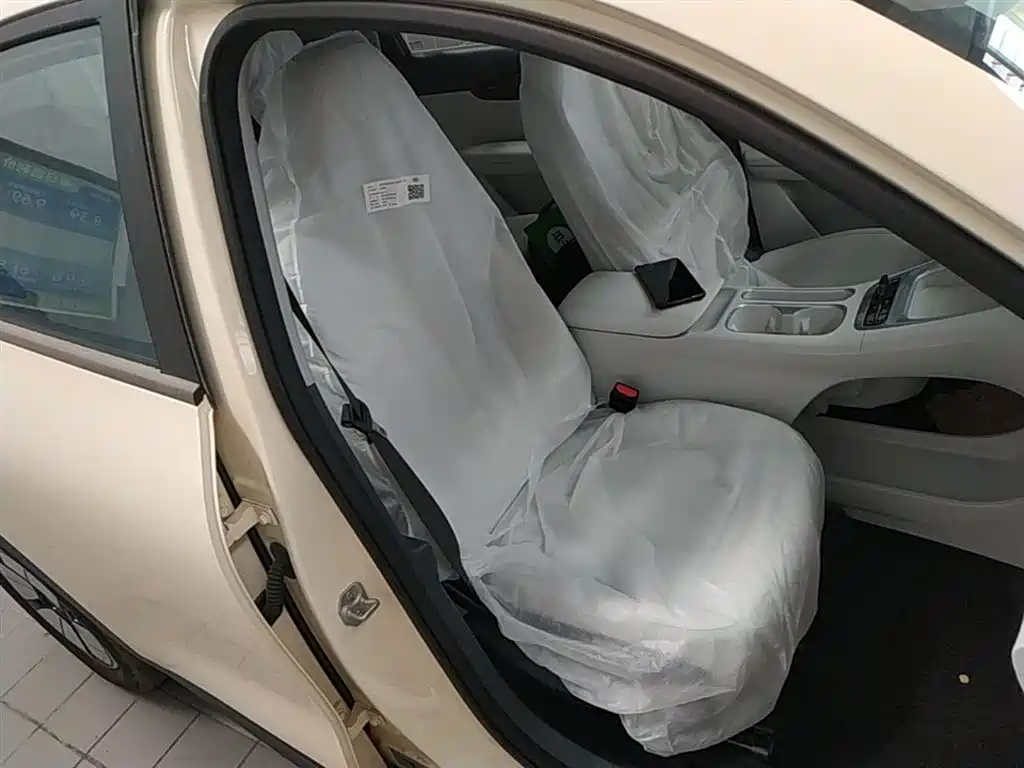 Geely Galaxy Starry Wish 2026 Edition 310km Youth Version фото 25