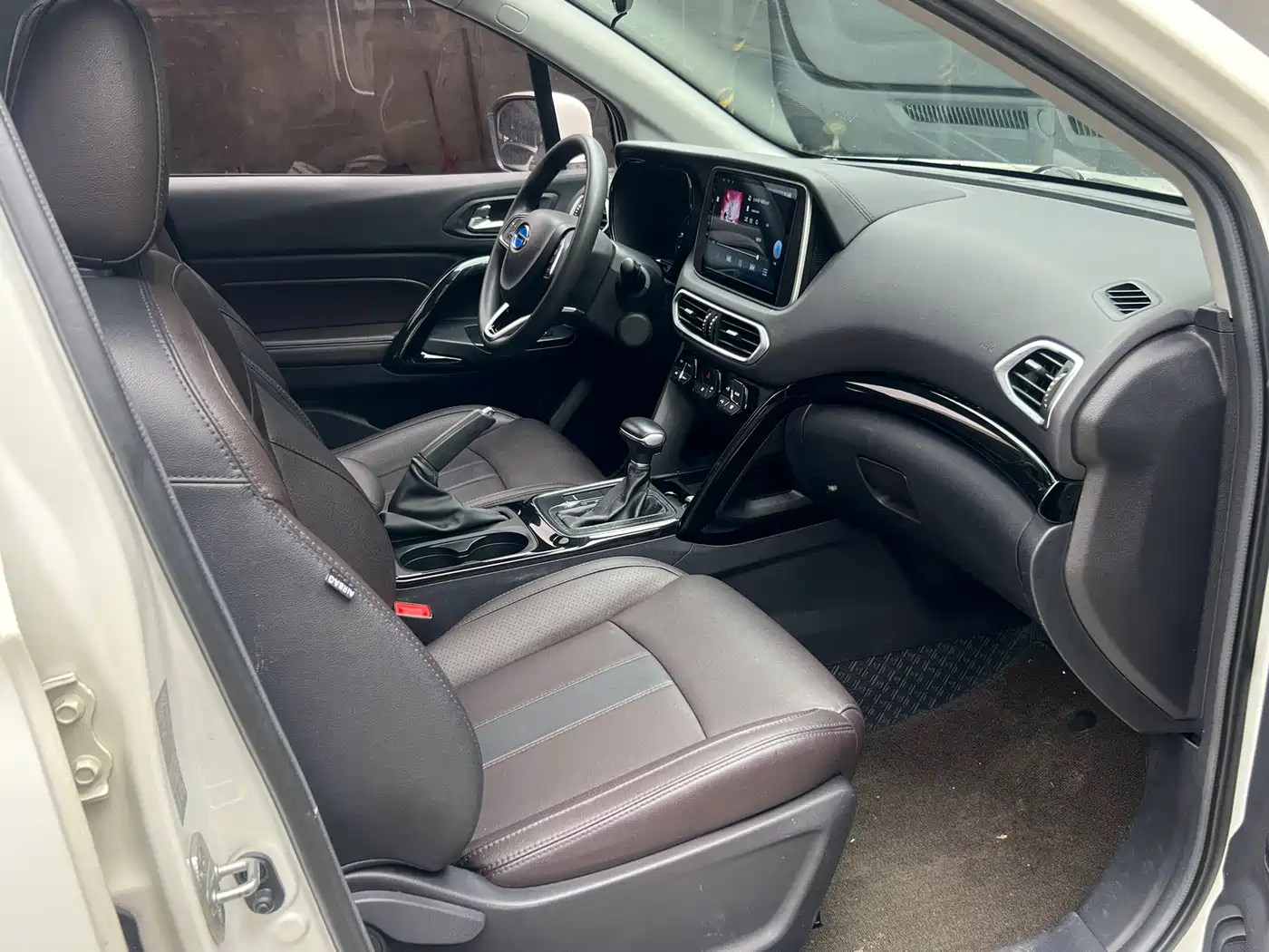 GAC Trumpchi Trumpchi GS4 2018 200T G-DCT 2WD Elite Edition фото 15