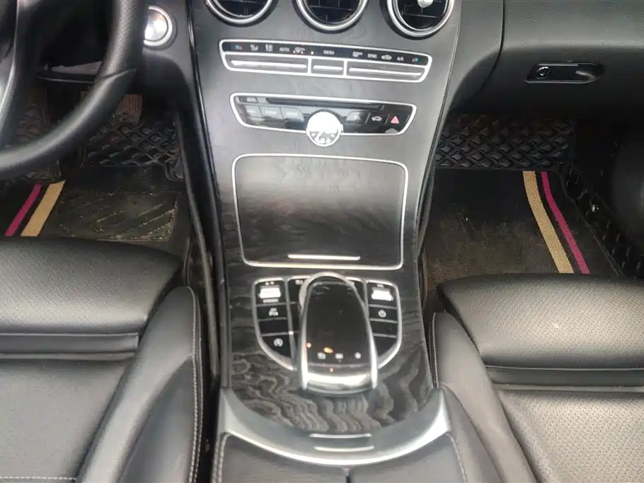 Mercedes-Benz C-Class 2018 C 200 L Sport Achievement Special Edition фото 16