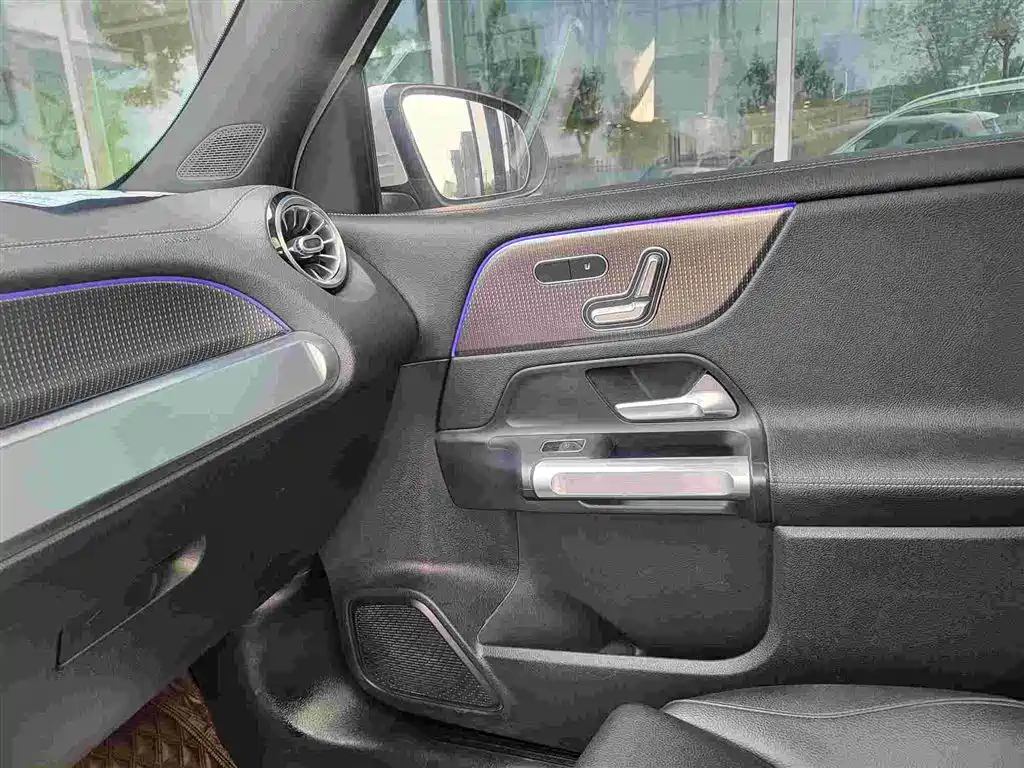 Mercedes-Benz GLB 2020 Facelift GLB 200 Style фото 12