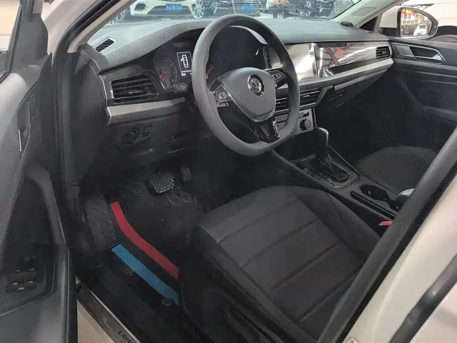Volkswagen Lavida 2019 1.5L Automatic Comfort Edition China VI фото 9