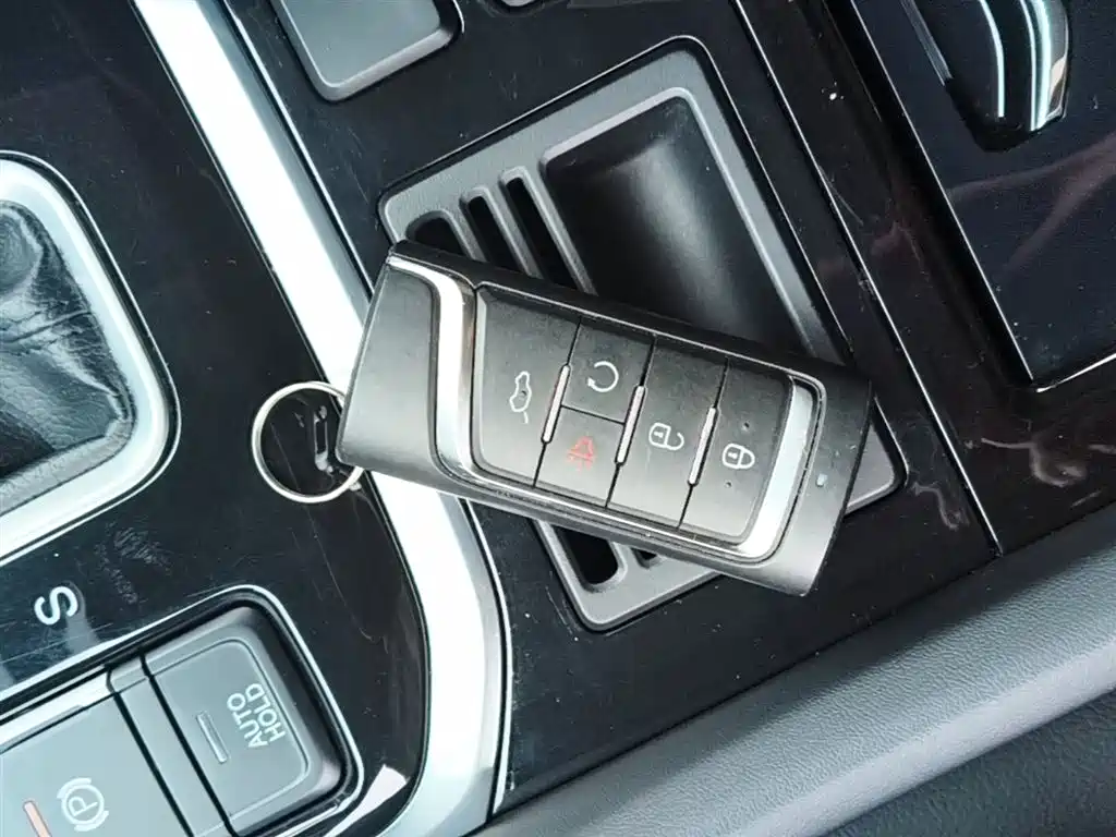 GAC Trumpchi Trumpchi GS8 2017 320T 2WD Luxury Smart Connect (7-seater) фото 9