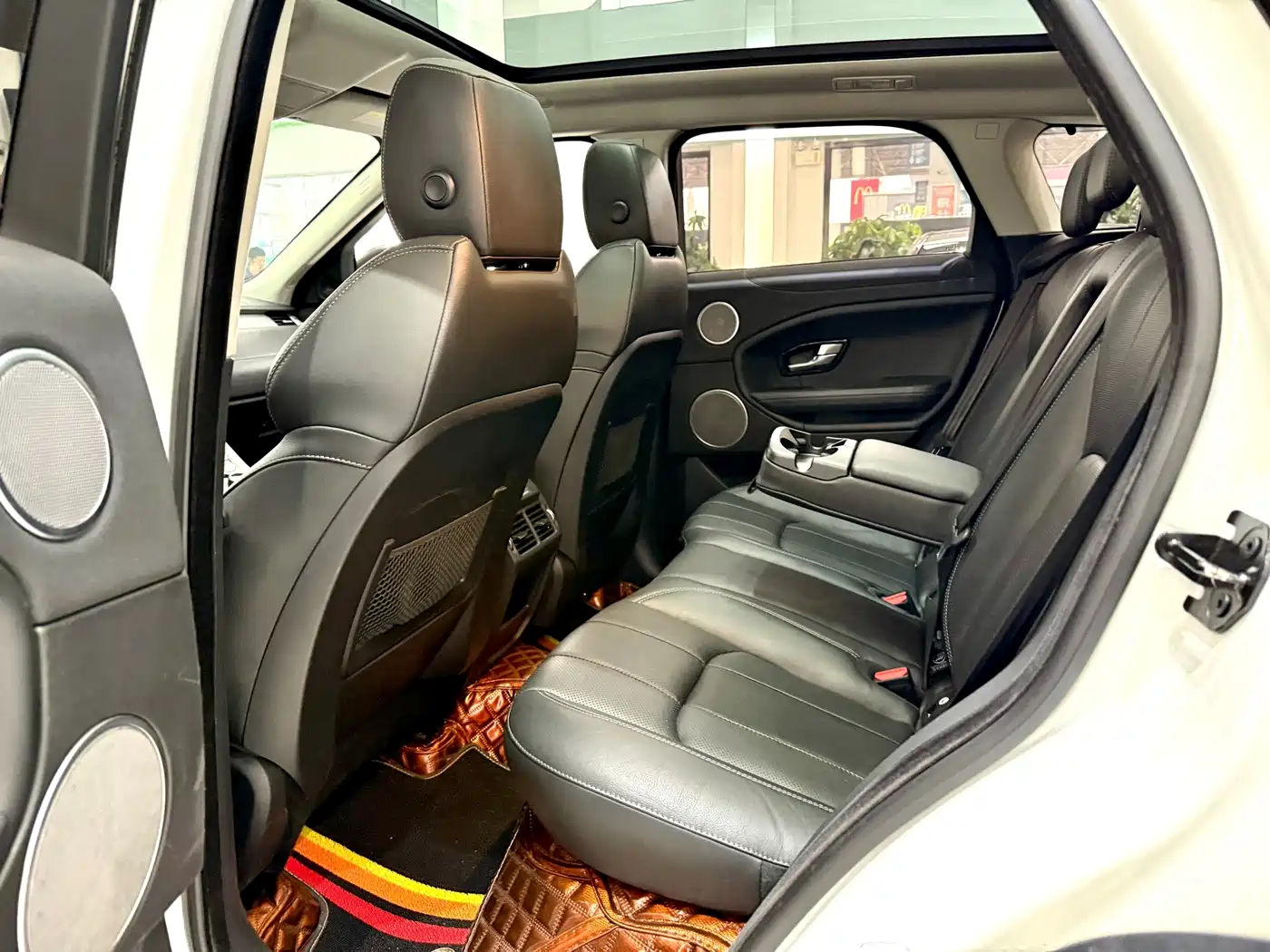 Land Rover Range Rover Evoque 2018 240PS SE DYNAMIC Smart Edition фото 14