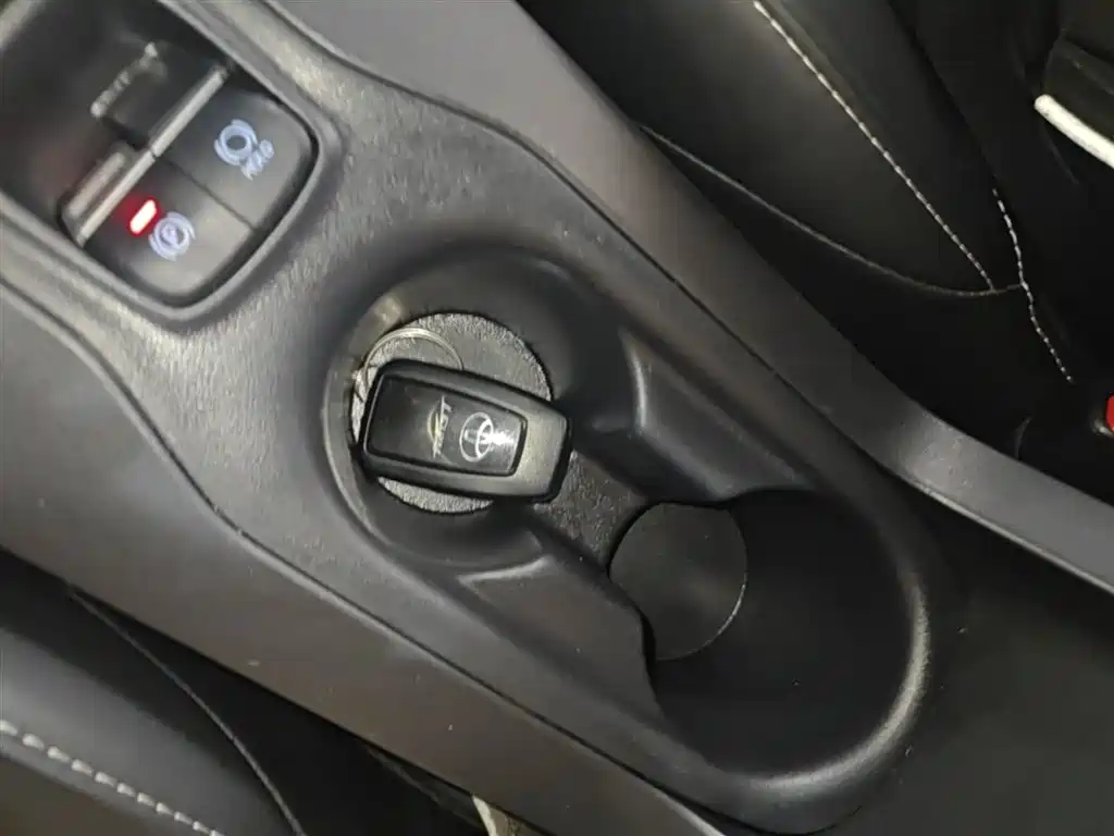 Toyota Levin 2022 185T CVT Luxury Edition фото 9