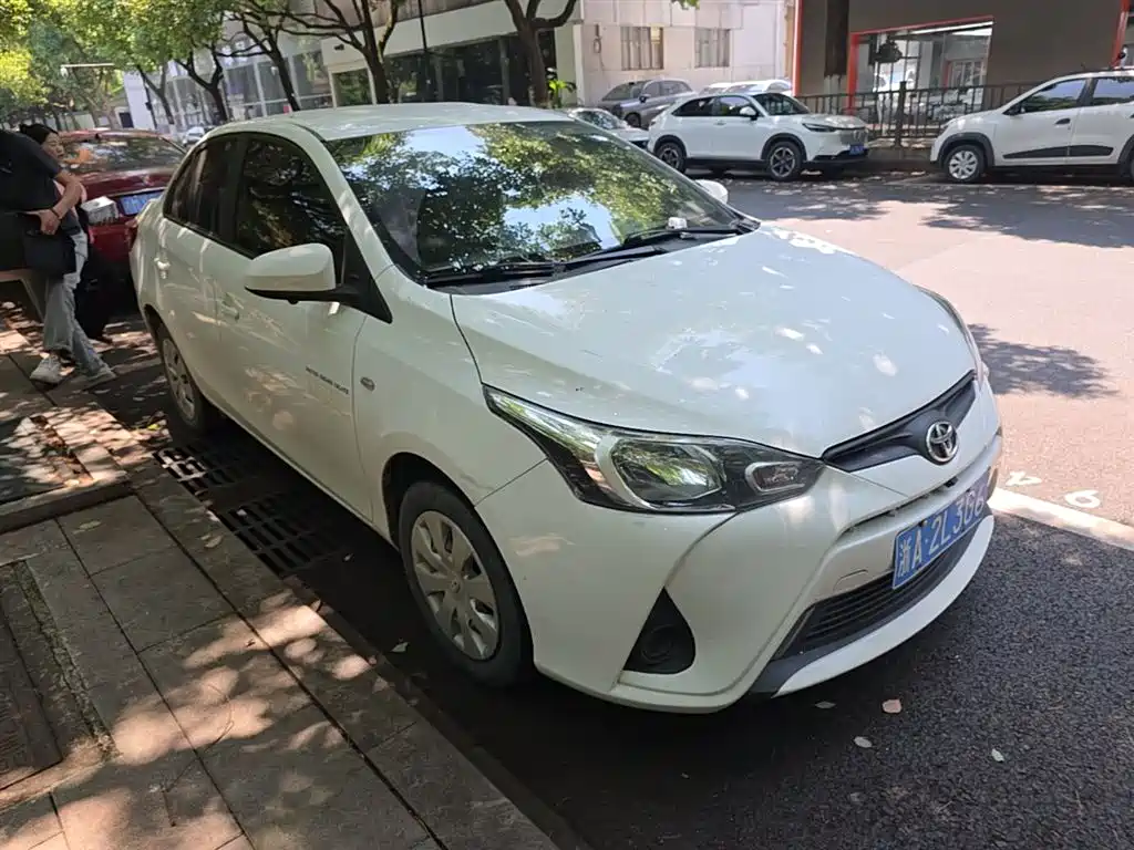 Toyota YARiS L Zhi Xiang 2019 1.5E CVT Charming China VI фото 7