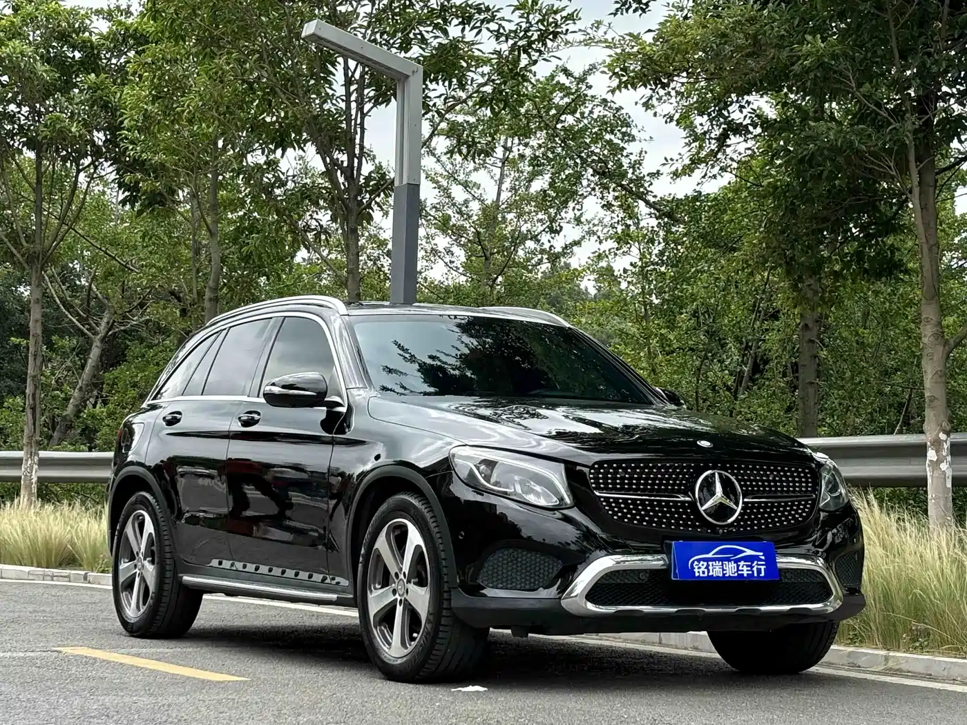 Mercedes-Benz GLC 2016 GLC 260 4MATIC Luxury фото 3