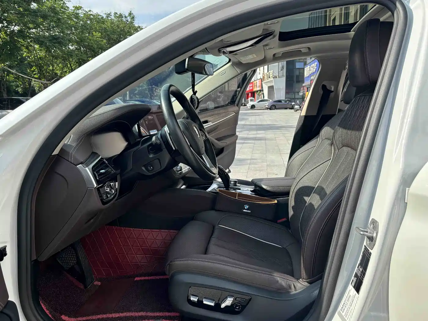 BMW 5 Series 2021 530Li Premium Luxury Package фото 4