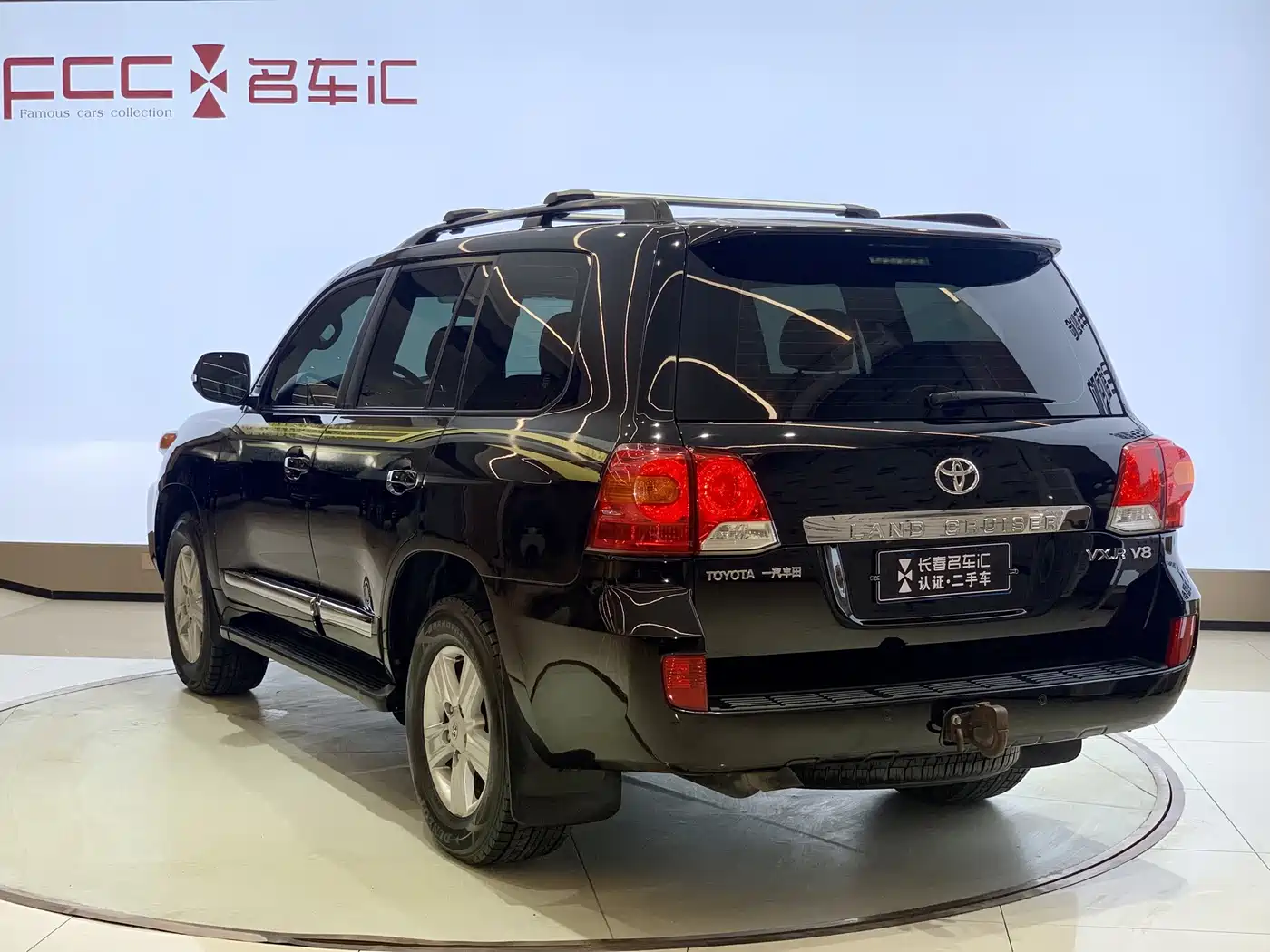 Toyota Land Cruiser 2012 4.6L Automatic VX-R фото 7