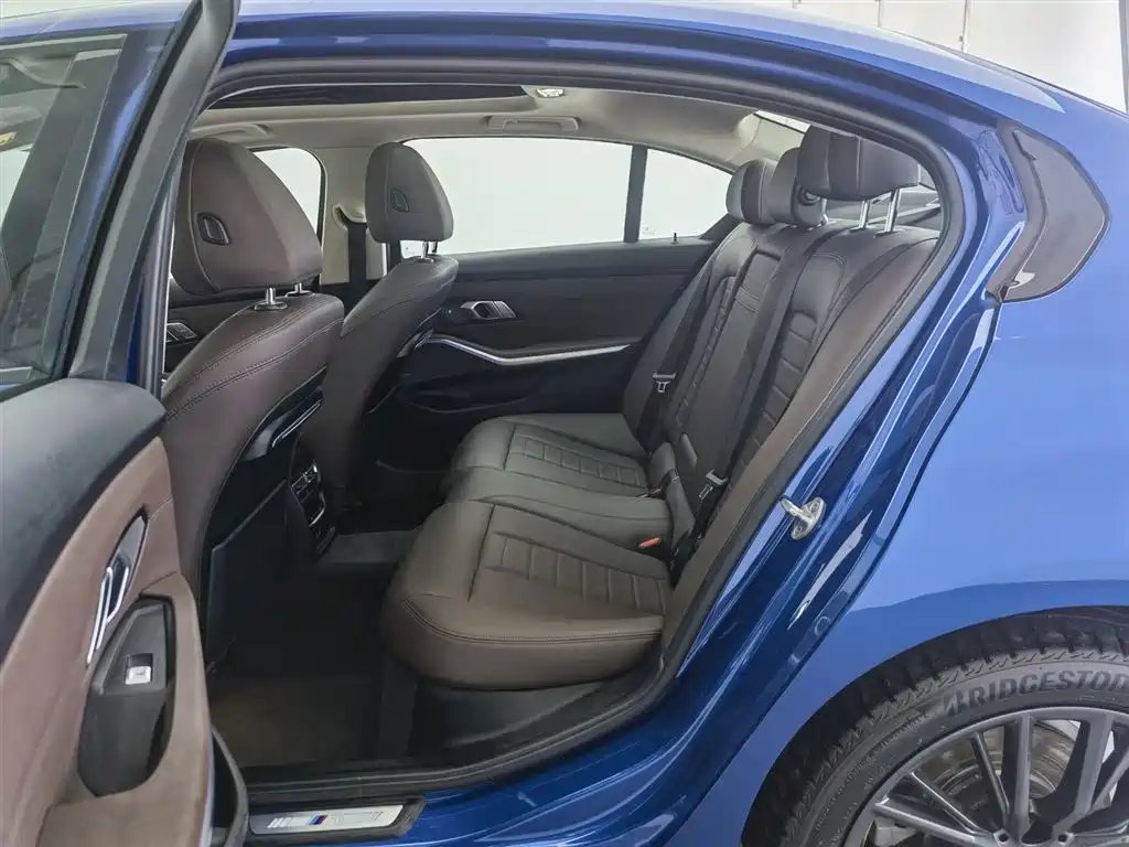 BMW 3 Series 2020 Facelift 325Li M Sport Night Edition фото 15