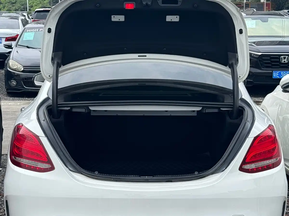 Mercedes-Benz C-Class 2015 C 200 L Sport фото 22