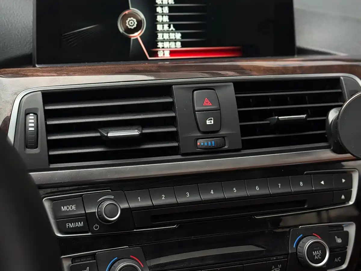 BMW 3 Series 2016 328Li Luxury Design Package фото 18