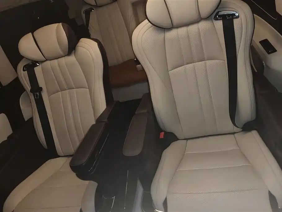 Mercedes-Benz Vito 2020 2.0T Elite Edition (7-seater) фото 11