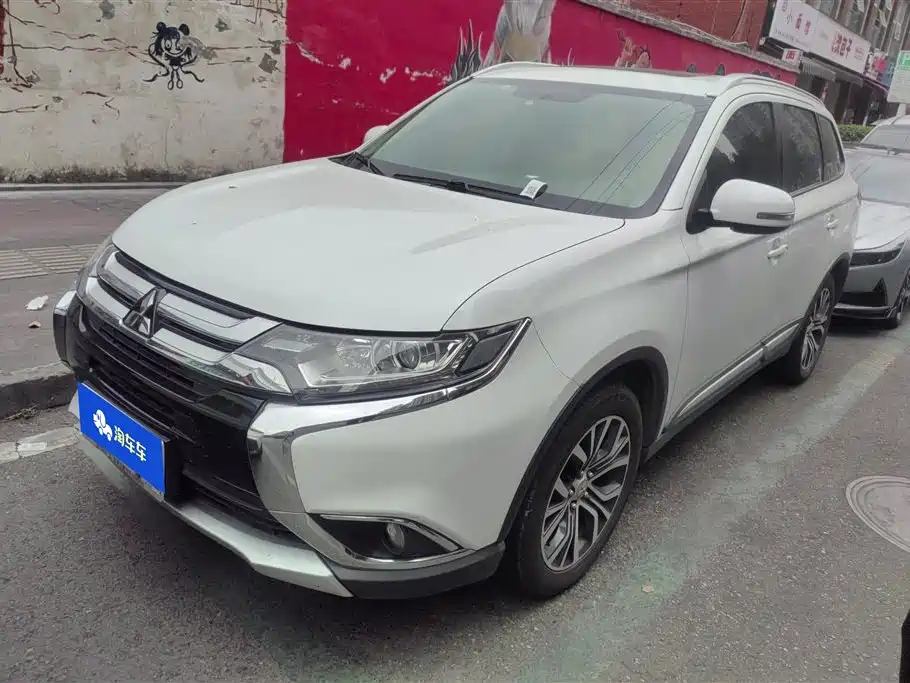 Mitsubishi Outlander 2018 2.0L 2WD Glory Edition 5-seater