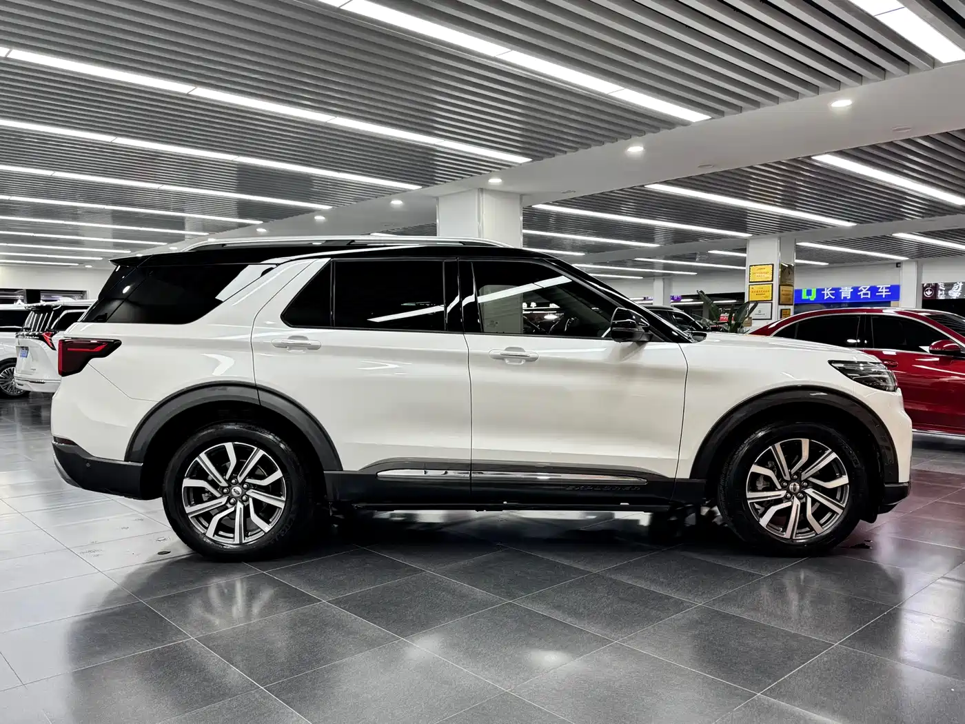 FORD EXPLORER