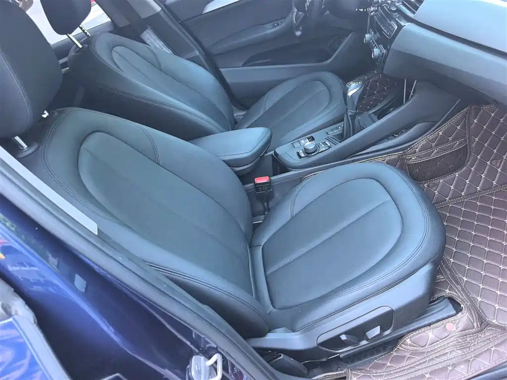 BMW X1 2016 sDrive18Li Premium Model фото 11