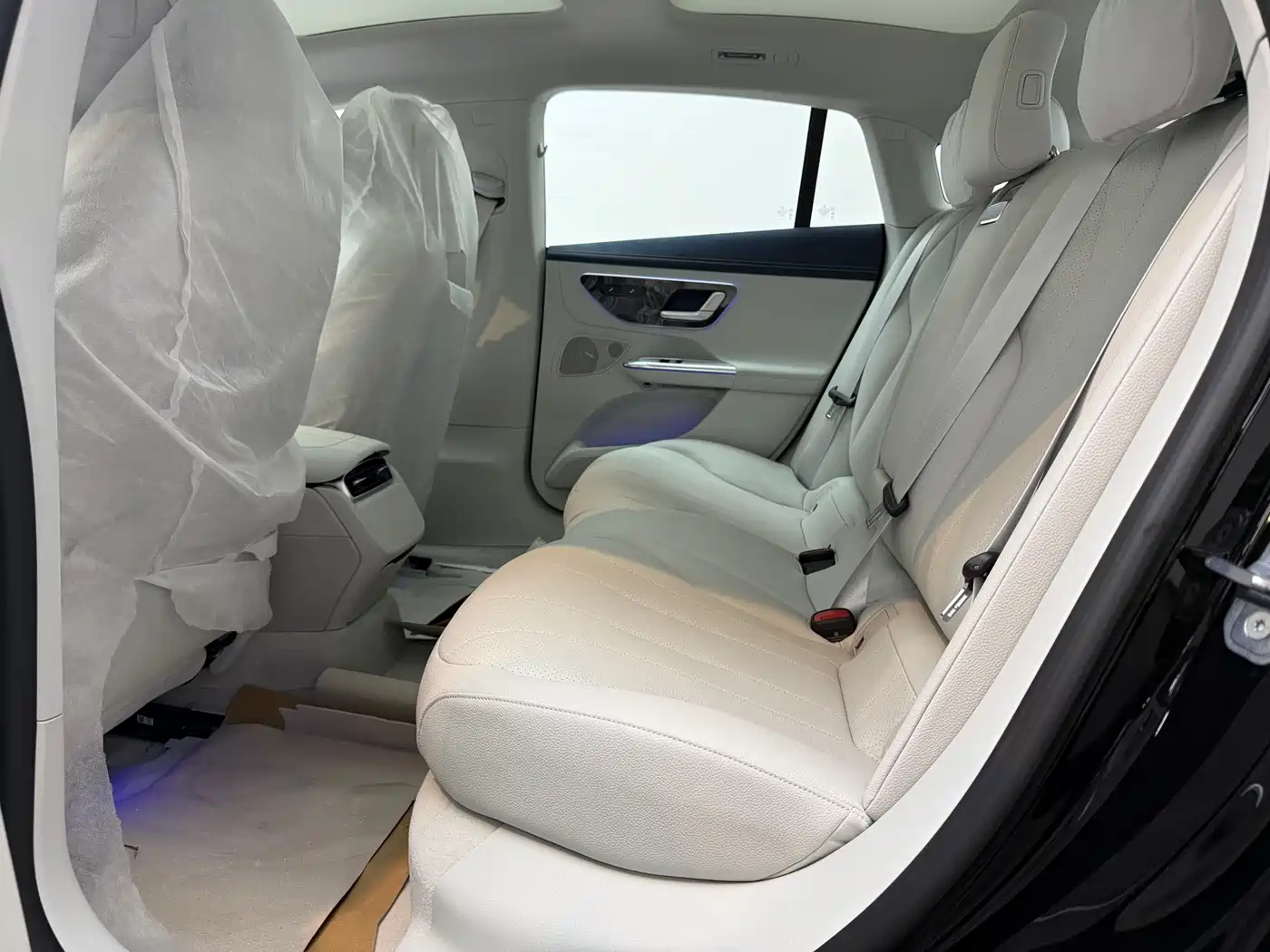 Mercedes-Benz EQE 2025 500 4MATIC Pioneer фото 9
