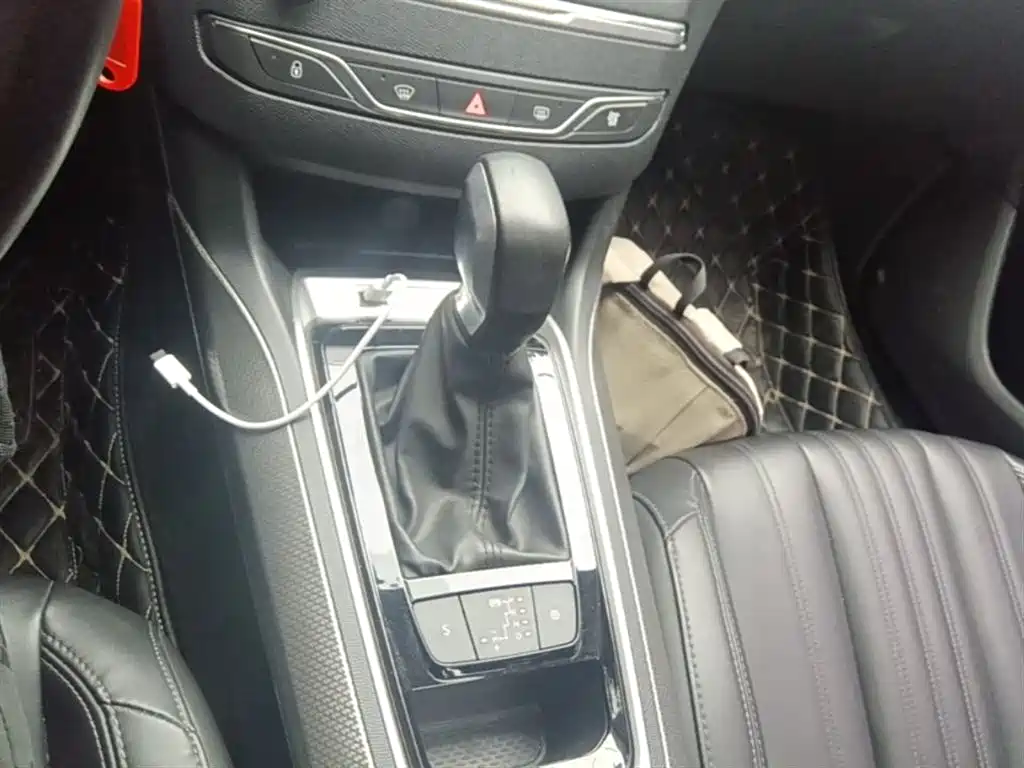 Peugeot 408 2019 350THP Automatic Luxury Edition China V фото 14