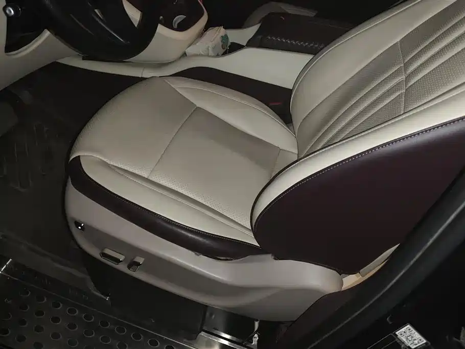 Mercedes-Benz Vito 2020 2.0T Elite Edition (7-seater) фото 9
