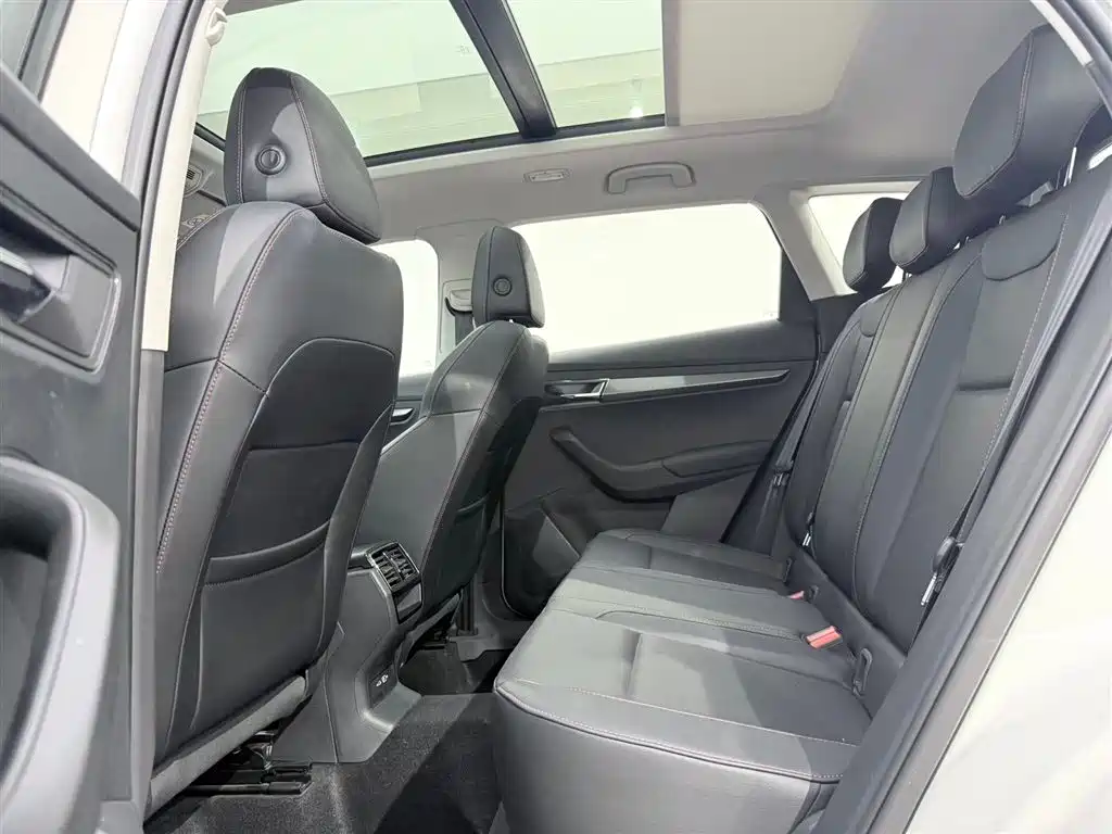 Škoda Karoq 2022 TSI280 Premium Edition фото 8