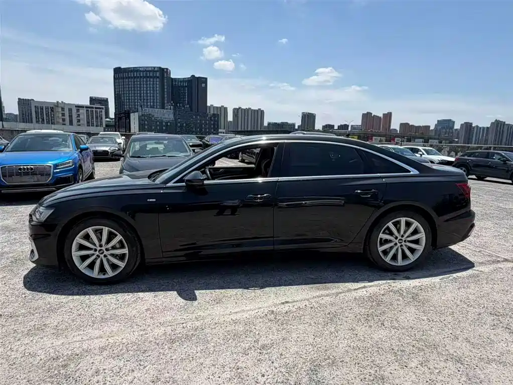 Audi A6L 2024 45 TFSI Premium Dynamic фото 3