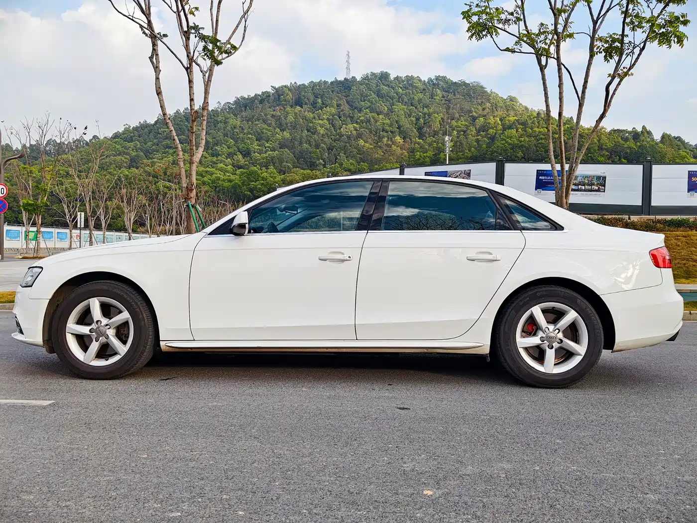 Audi A4L 2013 35 TFSI Automatic Comfort фото 11